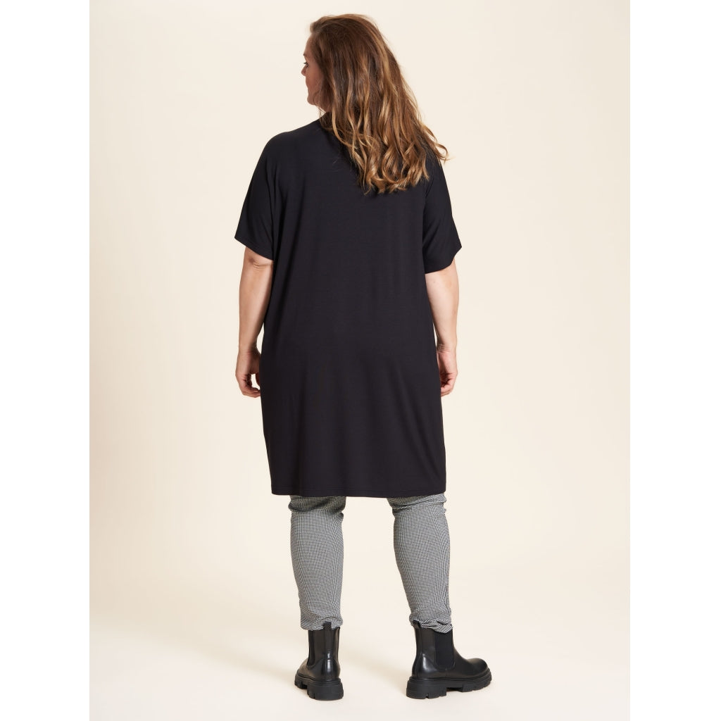 Gozzip Woman Ellen Tunic Tunic Black with white dots