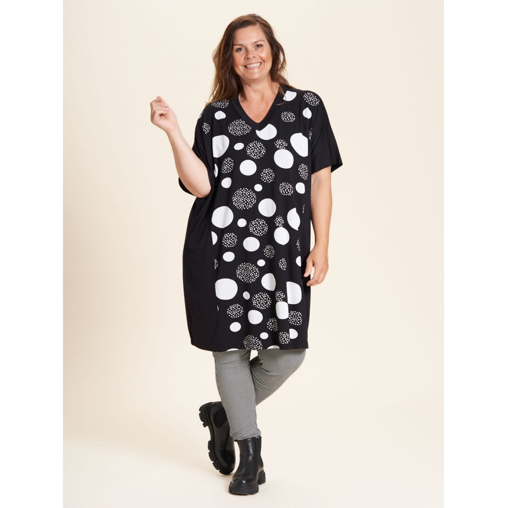 Gozzip Woman Ellen Tunic Tunic Black with white dots