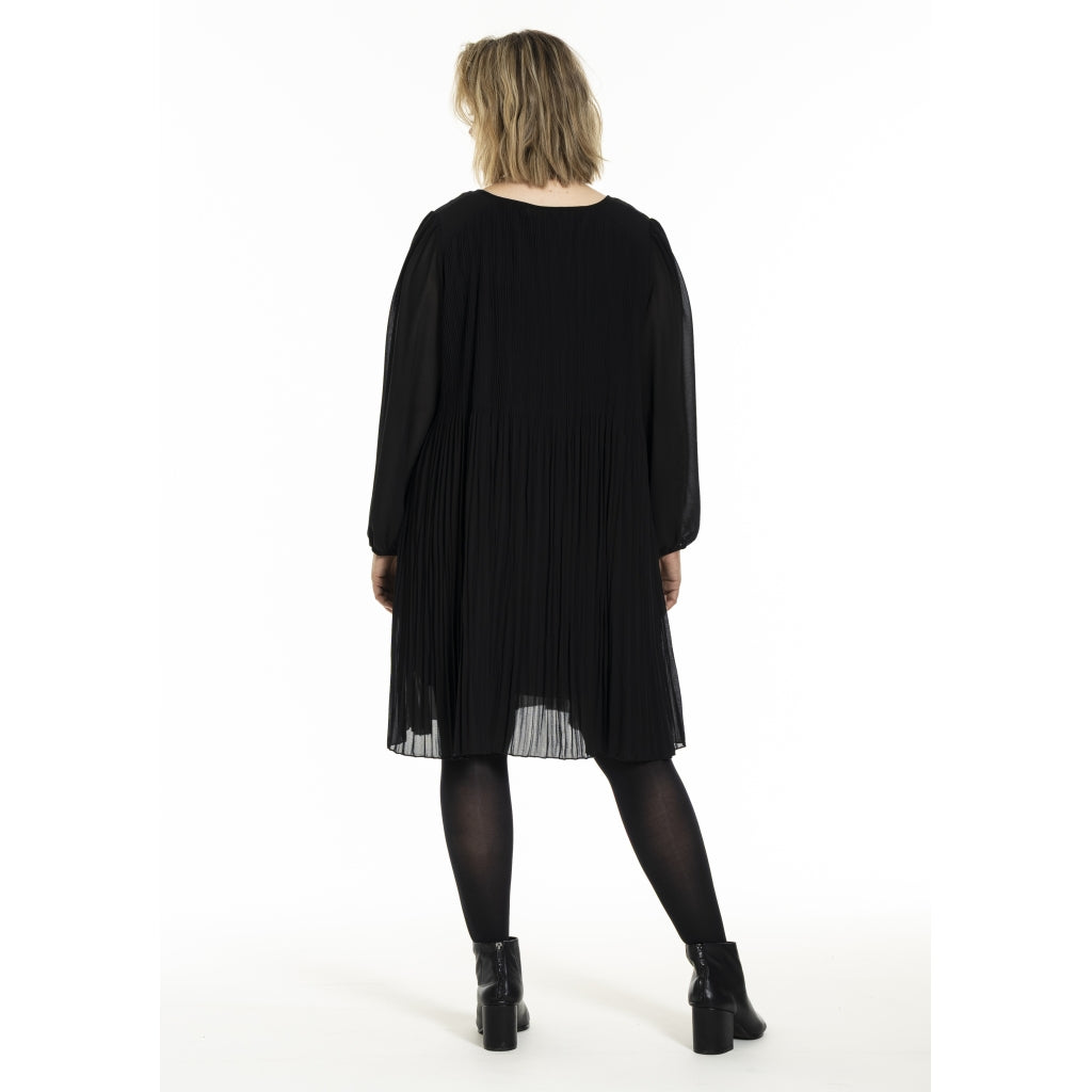 Gozzip Woman GBenedikte Plisse Dress Dress Black