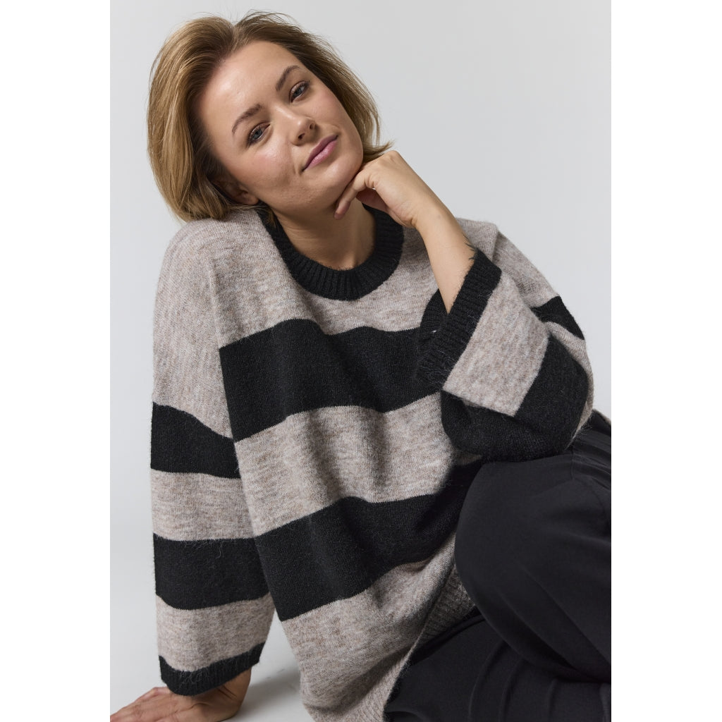 Gozzip Woman GFenja Knit Blouse with stripes Blouse Black/sand stripe