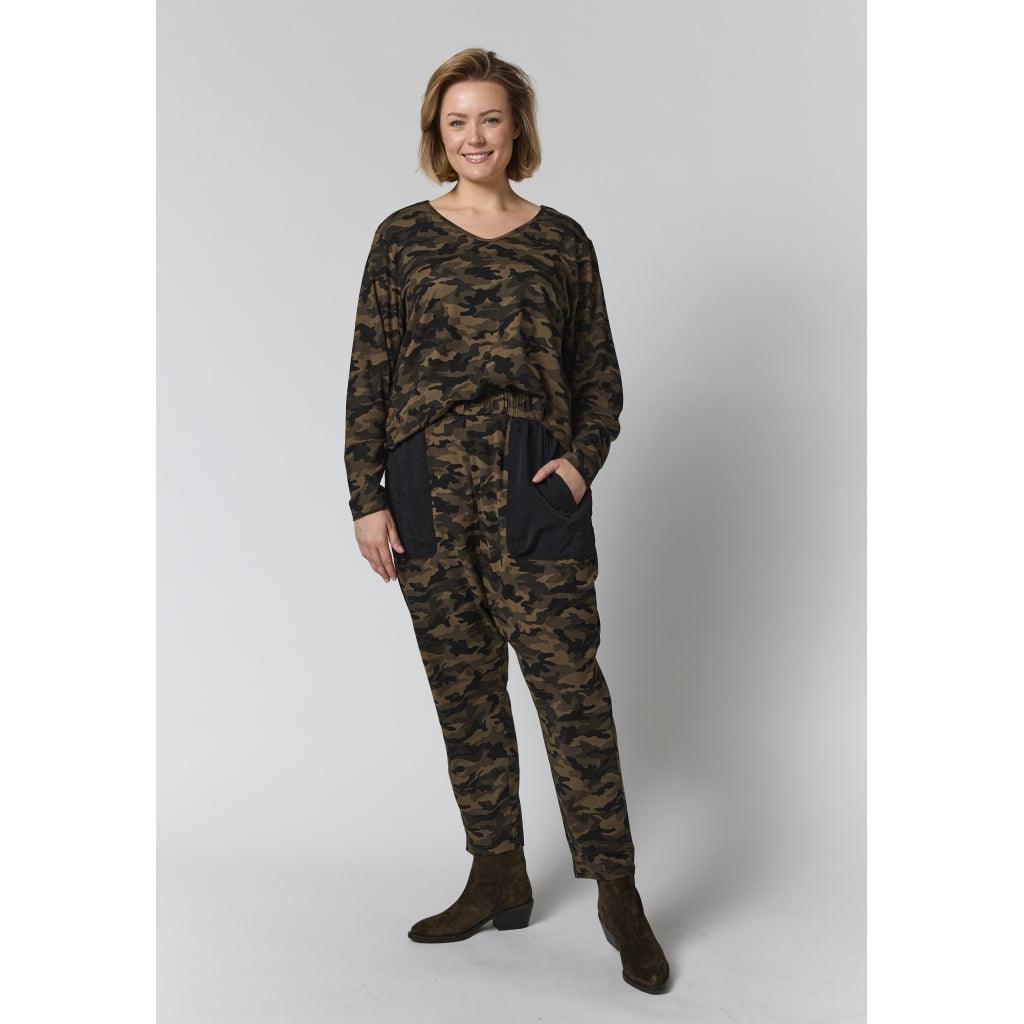 Gozzip Woman GGitte t-shirt with long sleeves T-Shirt Army