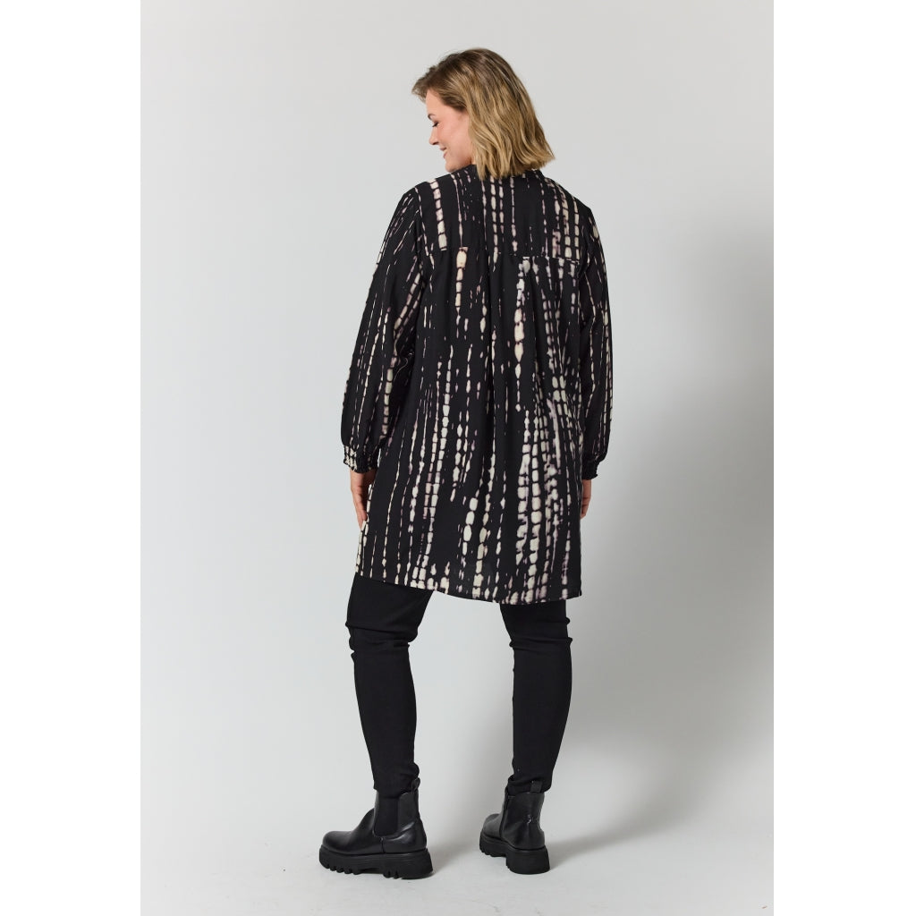 Gozzip Woman GGrace Tunic Tunic Black with sand animal