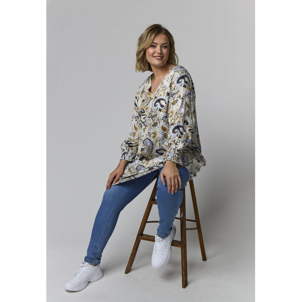 Gozzip Woman GMeta Tunic Tunic Sand with blue print