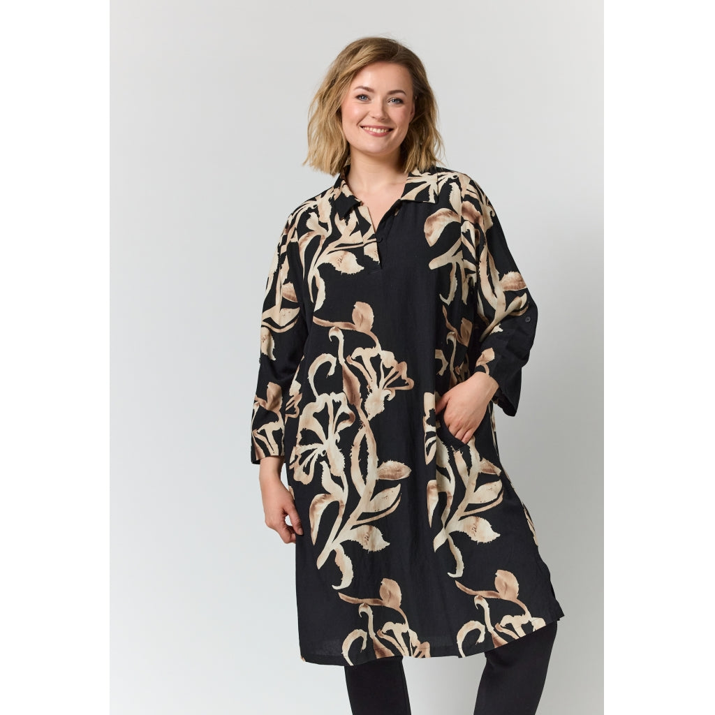 Gozzip Woman GMichelle Tunic Tunic Black with offwhite brown leaves