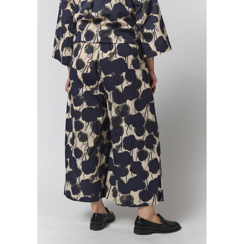 Gozzip Woman GMillie Wide Pants Pants Sand with black flowers