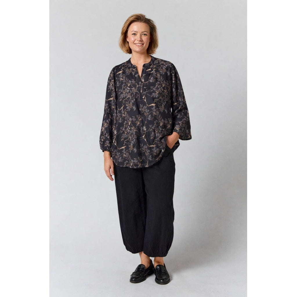 Gozzip Woman GVilde Blouse Blouse Black with grey brown flowers