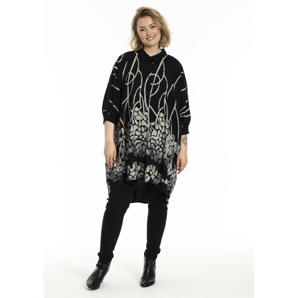 Gozzip Woman Gerda Oversize shirt Tunic Shirt Tunic Black with border print